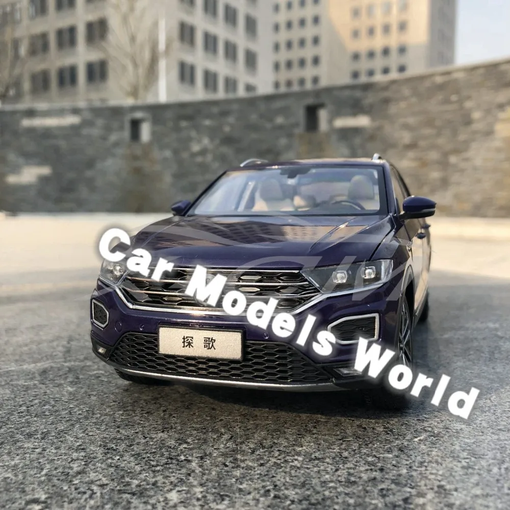 Литая модель автомобиля для фототехники (синий/фиолетовый) 1:18 + небольшой