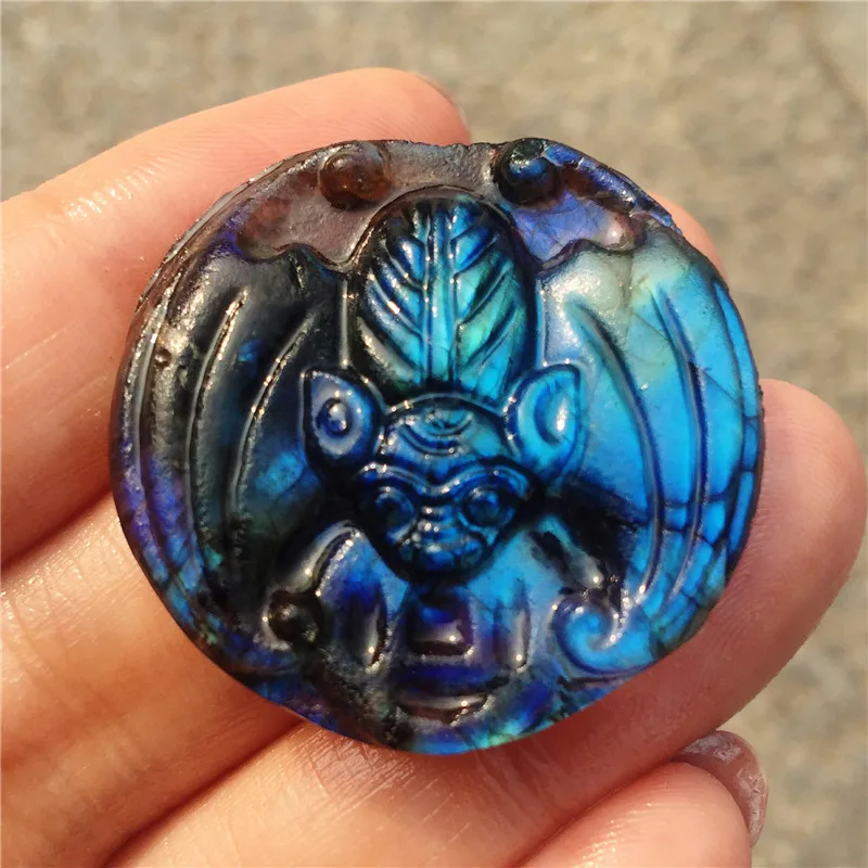 

Beautiful crystal carvings natural hand-carved labradorite stone bat necklace fashion jewelry gifts 1pcs
