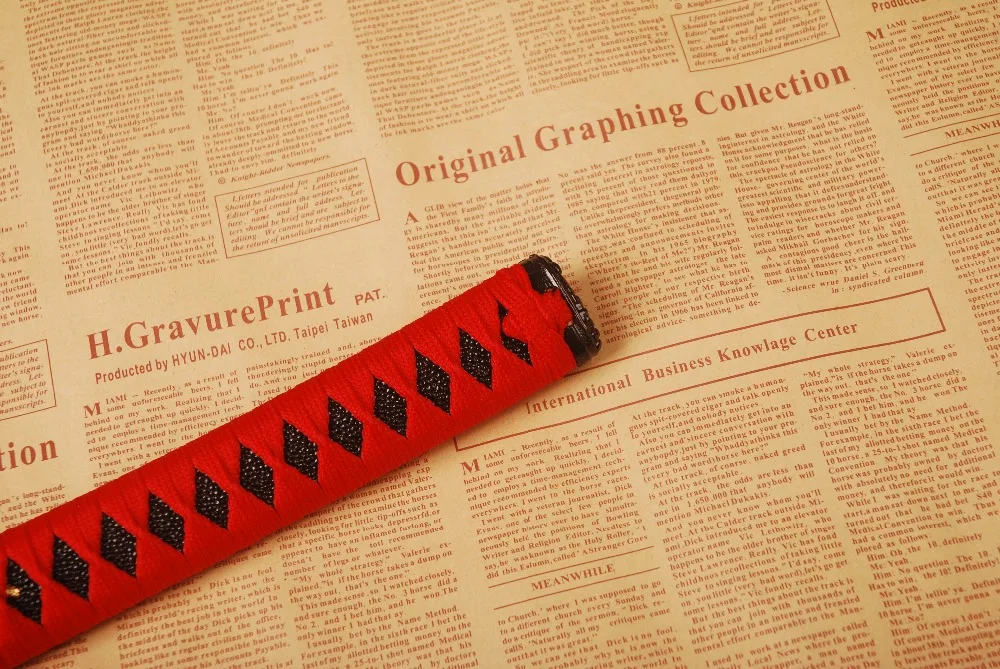 Изящный набор деревянных поделок ручка Tsuka из красного шелка Ito черного Rayskin и