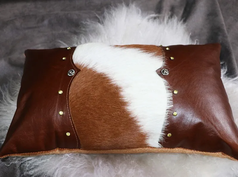 Подушка ручной работы из натуральной воловьей кожи с мехом Кожаная подушка в