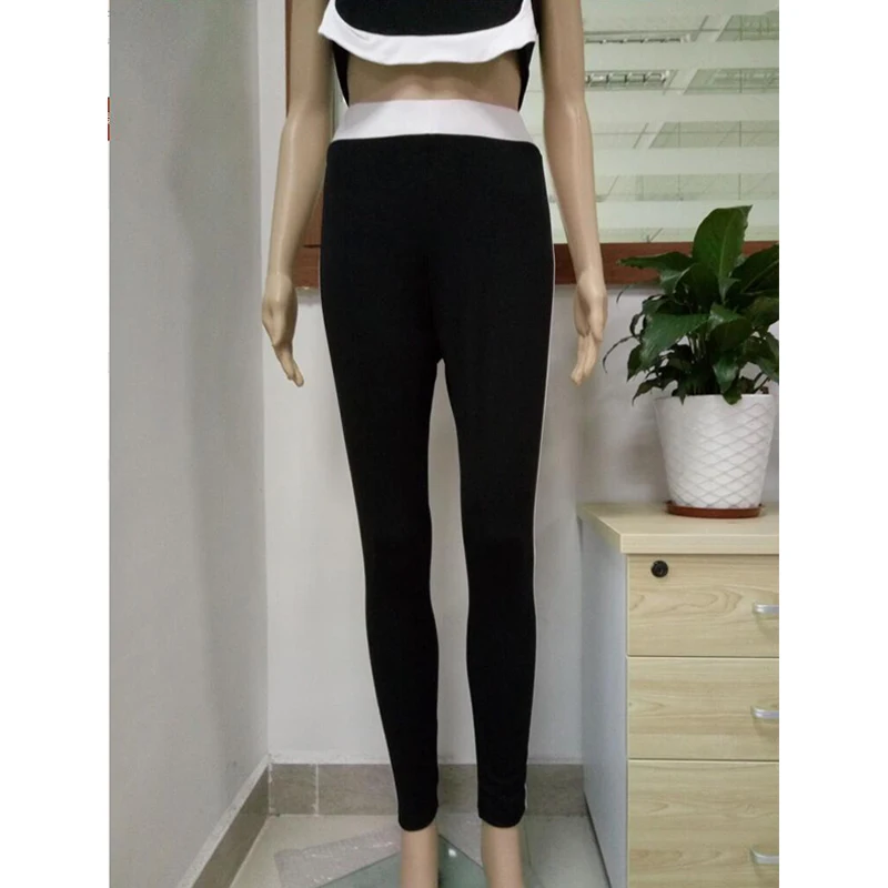 Полосатый костюм Для женщин Комплект из 2 предметов Outtwear тренировочный