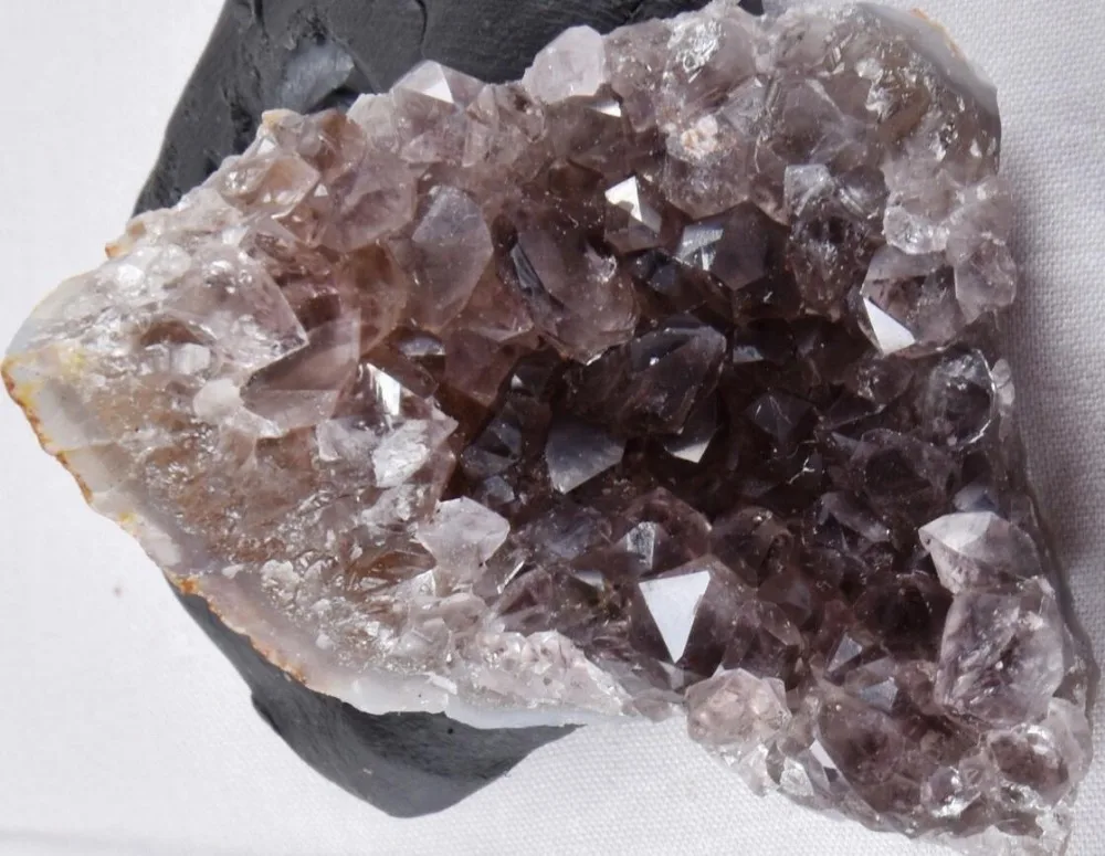 

RARE SMOKY QUARTZ RAINBOW , GROUNDING,SHAMAN,NEGATIVITY,MEDITATION