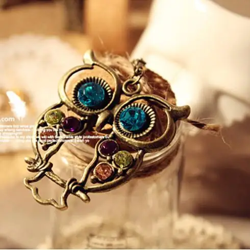 Ожерелье с подвеской имитацией драгоценного камня в стиле ретро | Украшения и