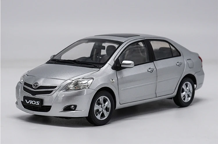 1:18 Toyota Vios 2008 литая под давлением модель автомобиля игрушка дверь может быть открывается для детей подарки на день рождения Коллекция игрушек