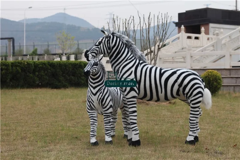 Dorimytrader 110cm Огромный симулятор Animal Standing Zebra Plush Realistic Zebra Great Baby Gift DY60310