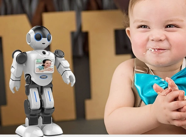 Детский партнер сопровождающий человекоидного программируемого робота робот