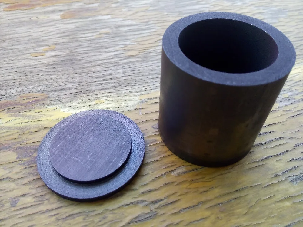 С крышкой Dia30x H30mm графит высокой чистоты тигель используется для драгоценных