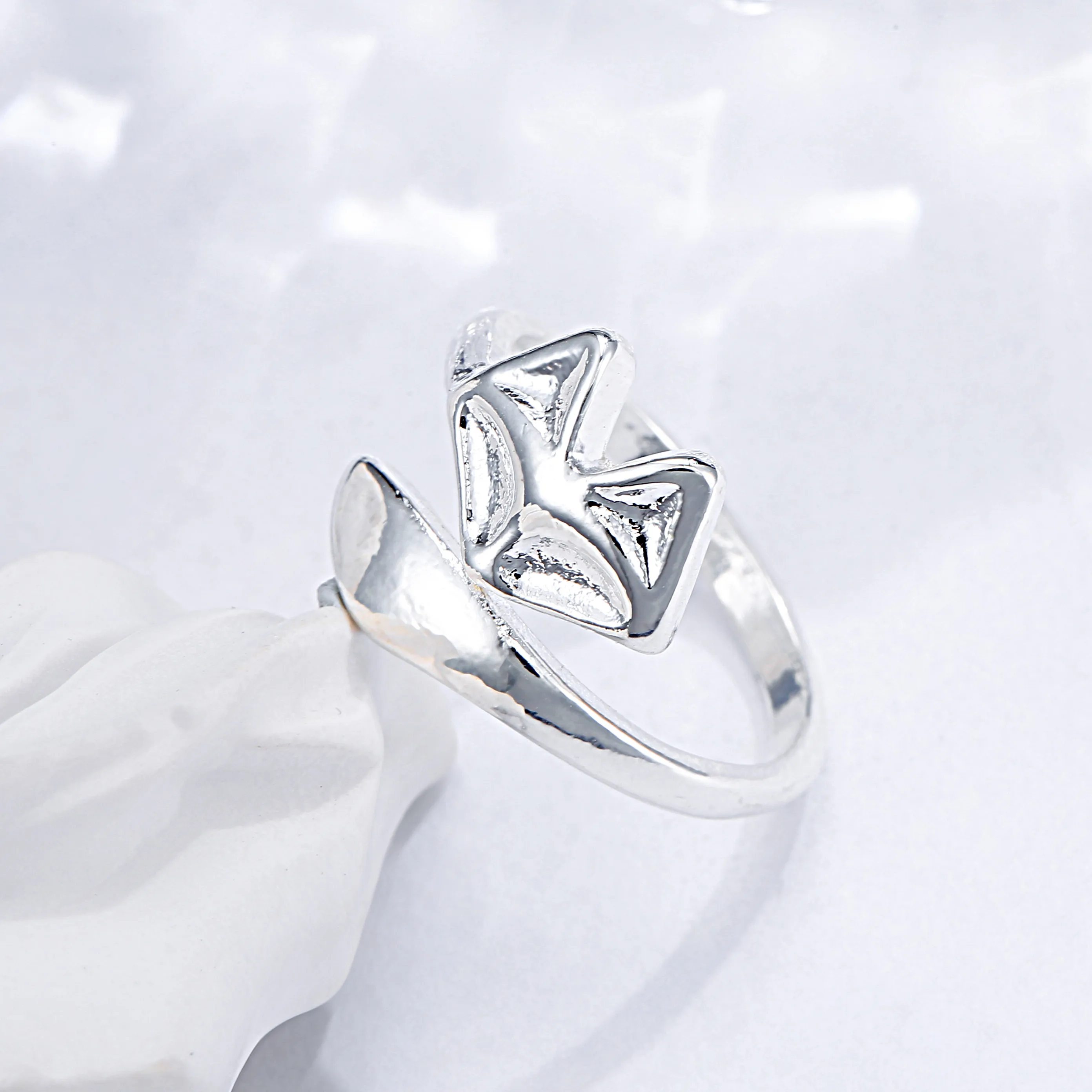 Женские кольца с лисьими пальцами регулируемые белого жёлтого и розового