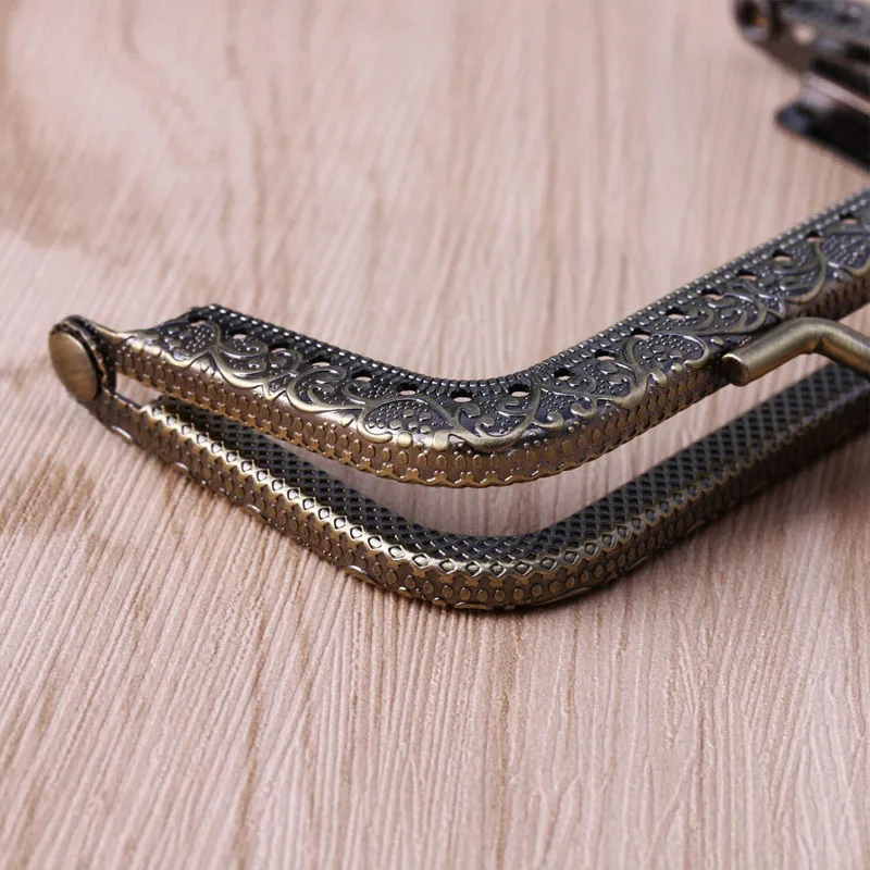 Для шитья кошелька сумки для монет металлическая рамка с застежкой Kiss 8 2 см x 4 5