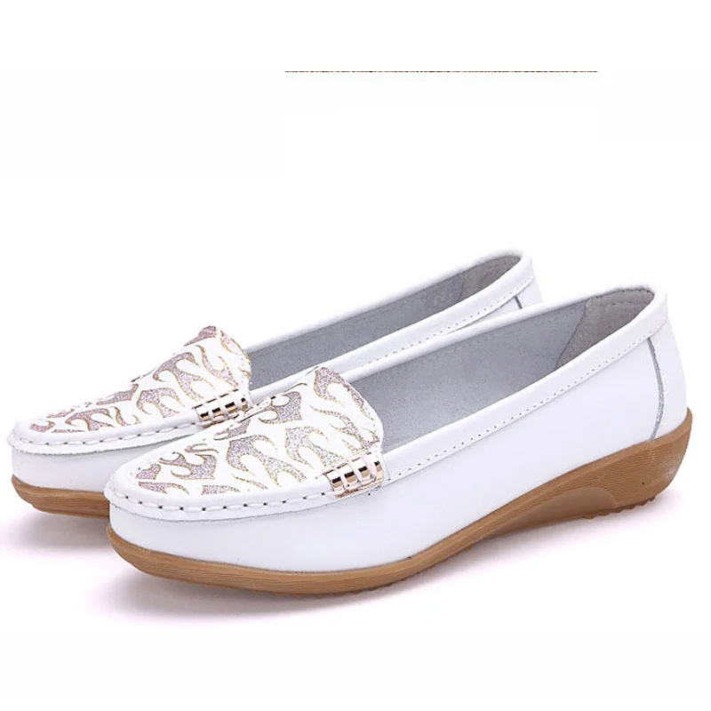 Женщин из натуральной кожи мать мокасины женская мягкие досуг квартиры женщина