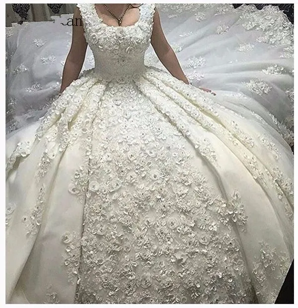 

Luxurious Vestido De Noiva Muslim Wedding Dresses Ball Gown Lace Crystals Flowers Turkey Dubai Arabic Wedding Gown Bridal