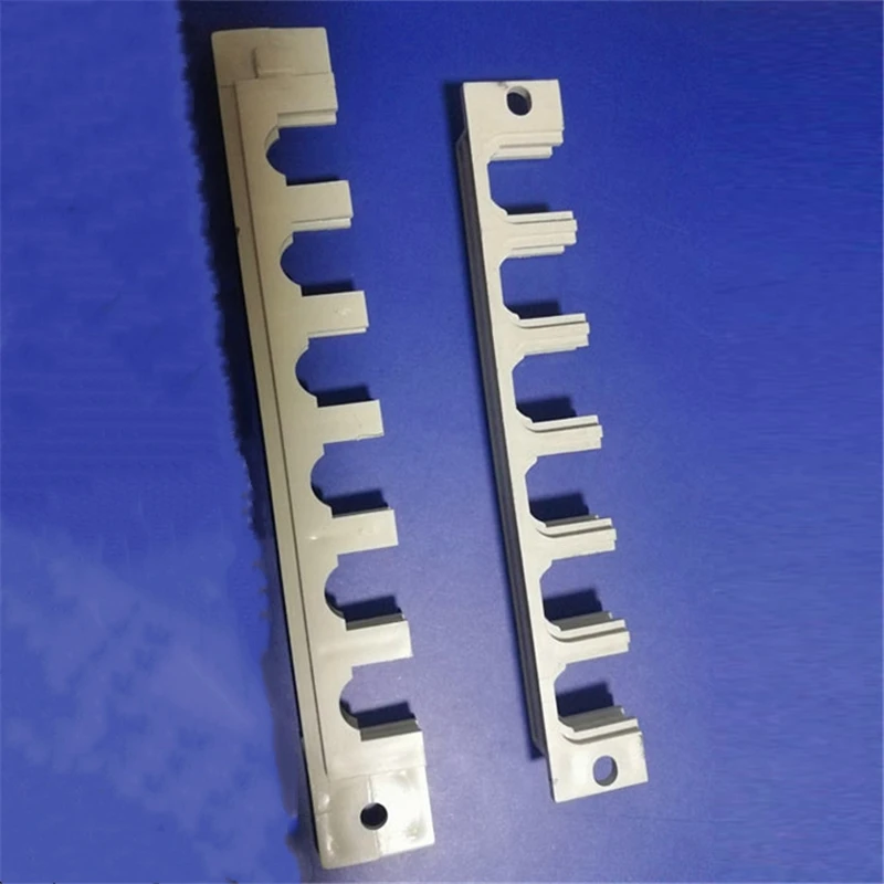 

100pcs 6 port fiber adapters holder white ABS 6 position strip for FC optical coupler plastic ftth holder strip 126*10.5*17mm