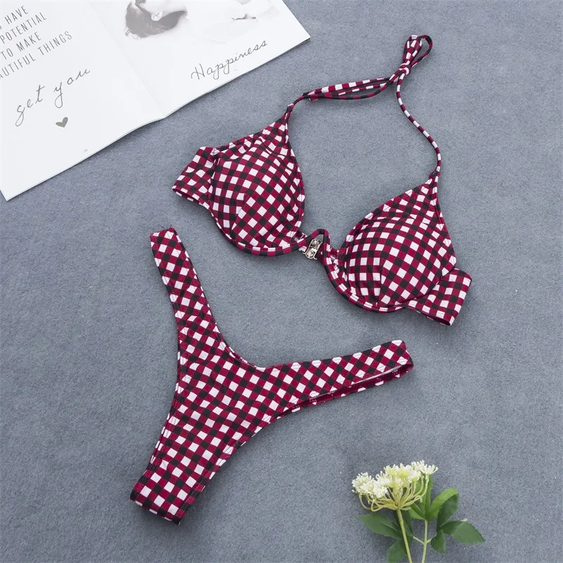 Женский купальник-бикини с треугольным вырезом и бретелькой через шею