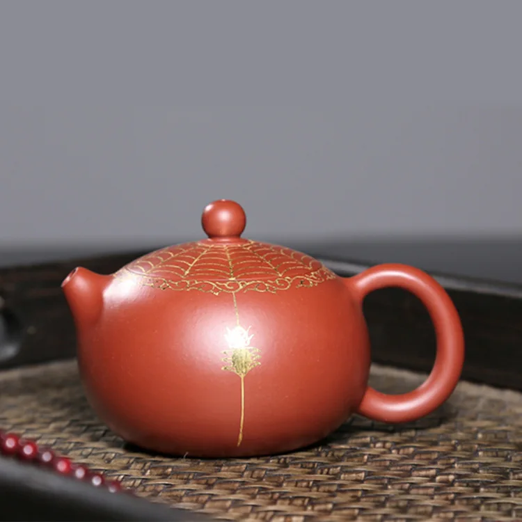 

Free Shipping 190ML New Arrival Creative Spider Purple Clay Teapot Yixing Handmade High Grade Kung Fu Zisha Tea Pot Gift BOX