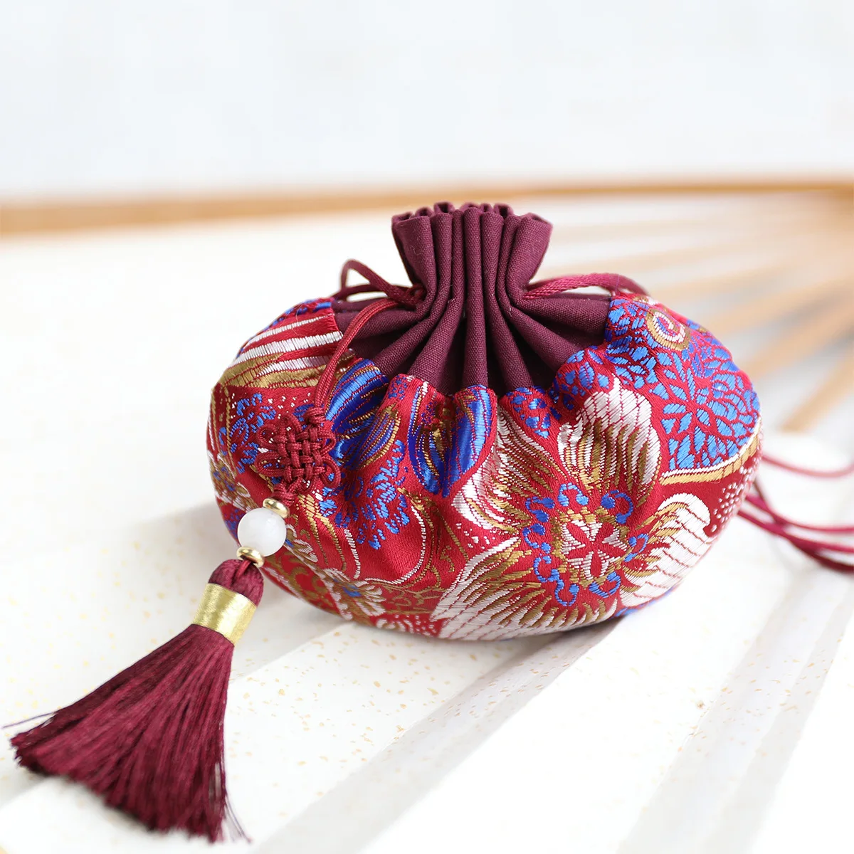 Cotton High Quality Splice Retro Flower Series Palace Sachet Bag Tassel Jewelry Bags Car Hanging Decoration Gift Bags