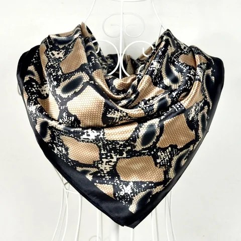 Женский квадратный атласный платок со змеиным принтом [BYSIFA], черный зимний шарф 90*90 см, зимняя шаль