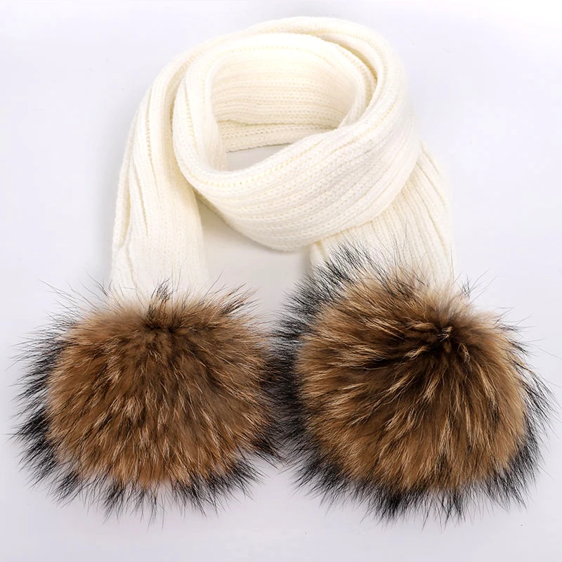 White Комплект из 2 предметов, зимняя одежда для маленьких мальчиков и девочек, из натурального меха енота вязаная шапка и шарф, набор с меховой шар-помпон шапочки; Шапки детская теплая шапочка, костюм - Цвет: White