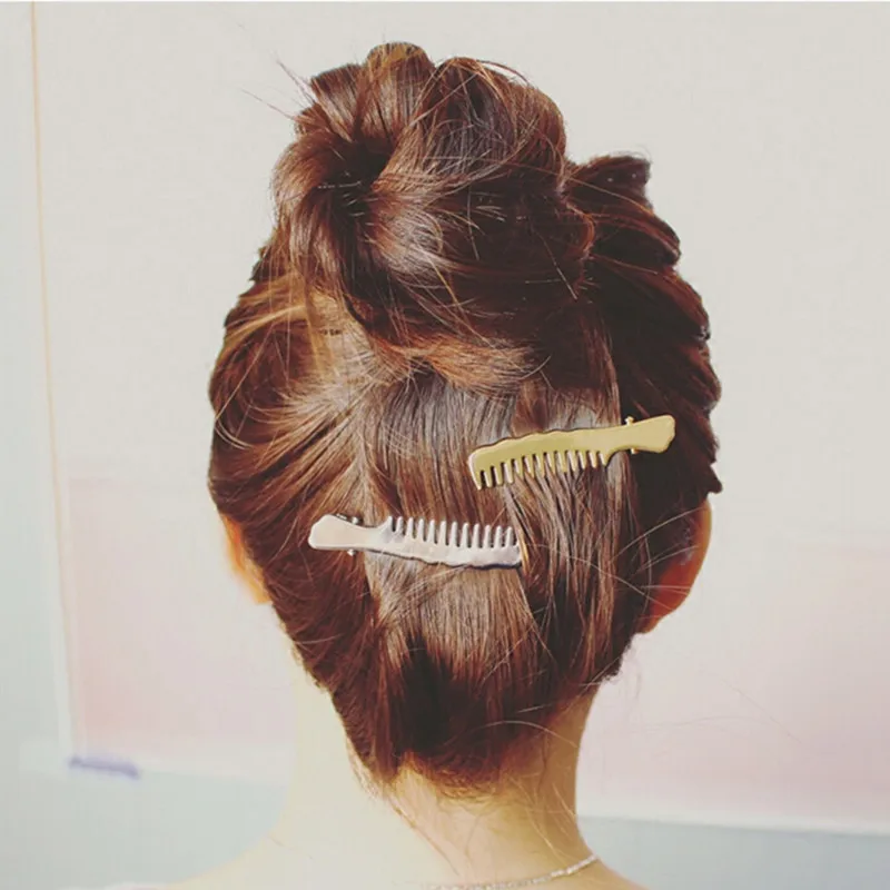 Металлическая папка для челки крупные геометрические простые расчески боковой