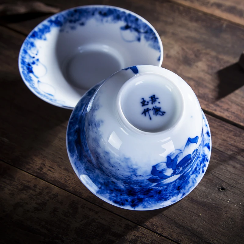 

200ml Jingdezhen Blue and White Porcelain Gaiwan Hand Painted Lotus Tureen Teacup Ceramic Teaware Underglaze Teapot Drinkware