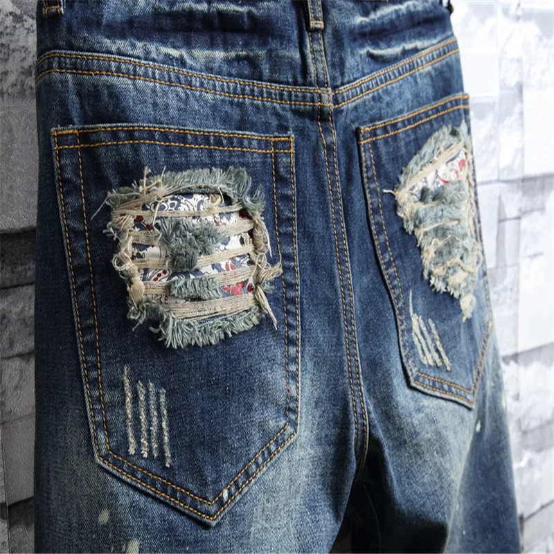 

2019 New Men's Denim Shorts Hole Paint Personality Denim Pants Fashion Skinny Simple Cotton Comfortable Male Destroyed Jeans