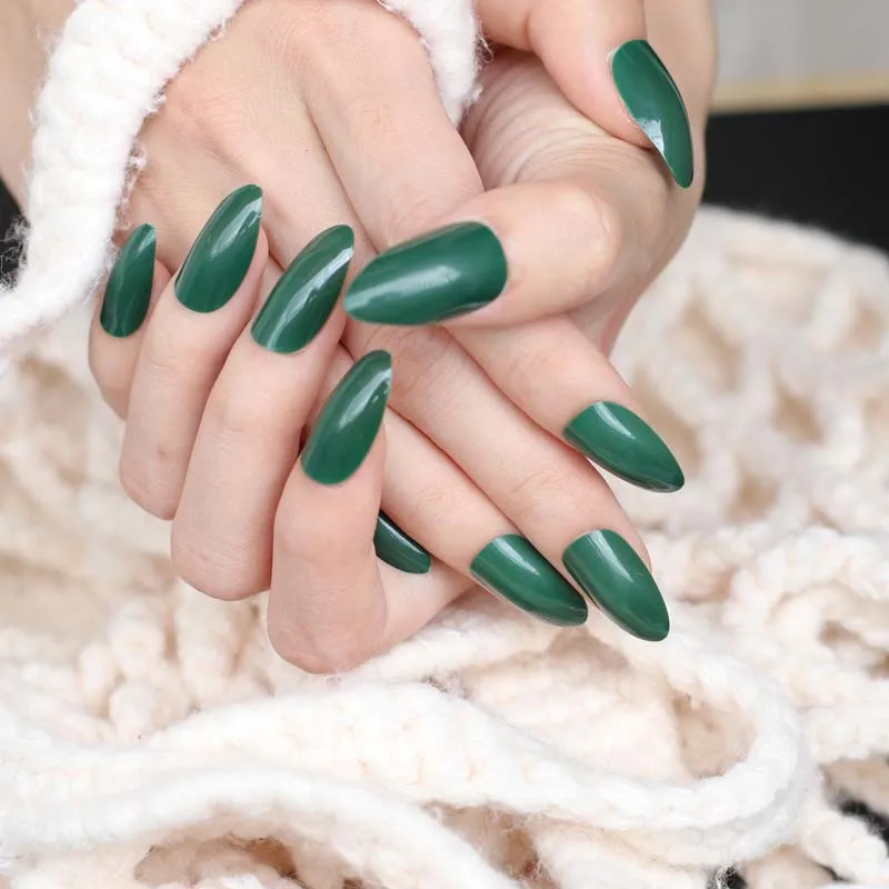 Трендовые женские накладные ногти конфетного цвета 24 шт темно зеленый