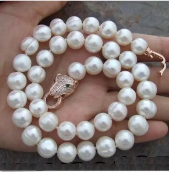 

beautiful 12-13 mm south baroque white pearl necklace 18 inch jaguar clasp