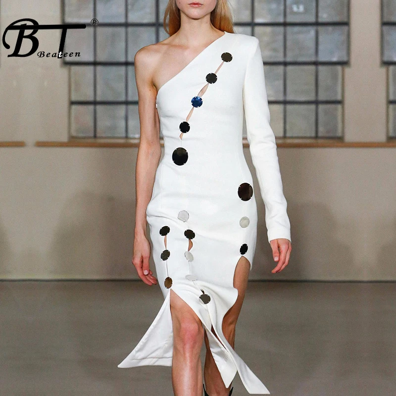 Белое асимметричное платье Beateen на одно плечо с длинным рукавом и пуговицами