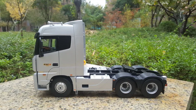 Коллекционная модель из сплава в масштабе 1:24 Foton daiпредоставитель Auman EST A грузовик