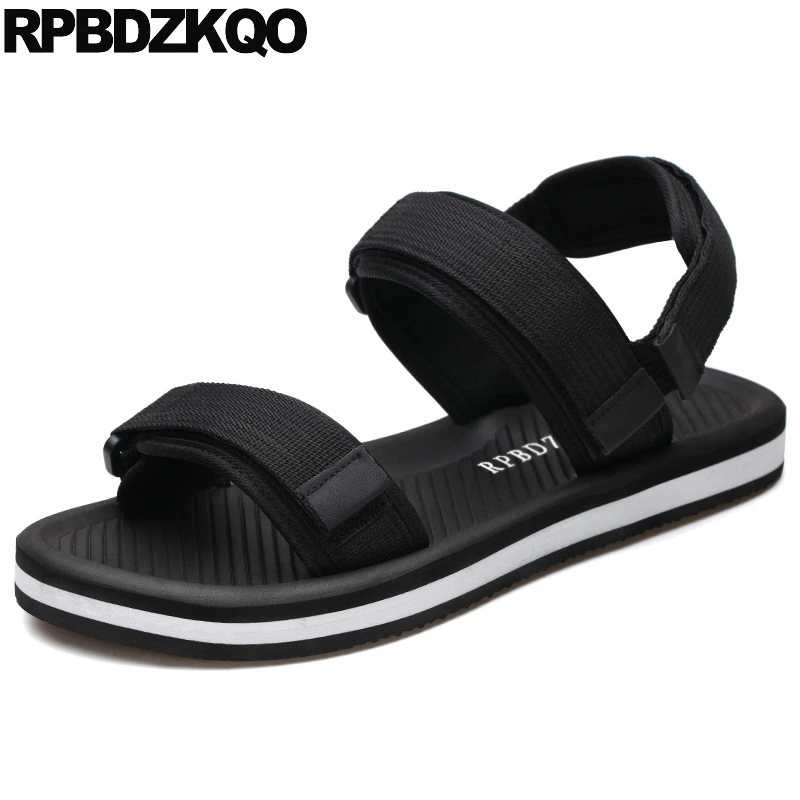 

Native Sneakers Casual Black Breathable Red Open Toe Beach Fashion Shoes Flat Designer Sport Mens Sandals 2021 Summer Outdoor