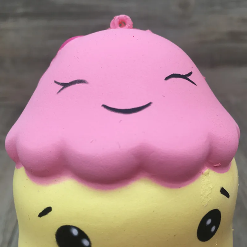 Kawaii мягкое мороженое медленно поднимающееся забавное кабачок приседает милые