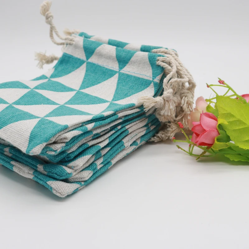 

9x12cm Blue White Triangle Printed Cotton Jewelry Packaging Drawstring Bags 5pcs/lot Storage Linen Gift Candy Packaging Pouches