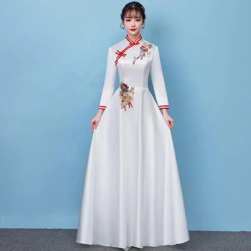 Белые свадебные туфли чонсам, Восточный стиль Для женщин свадебные Qipao элегантный в китайском стиле длинное платье роскошный халат Платья для вечеринок Vestido S-4XL - Цвет: White - C
