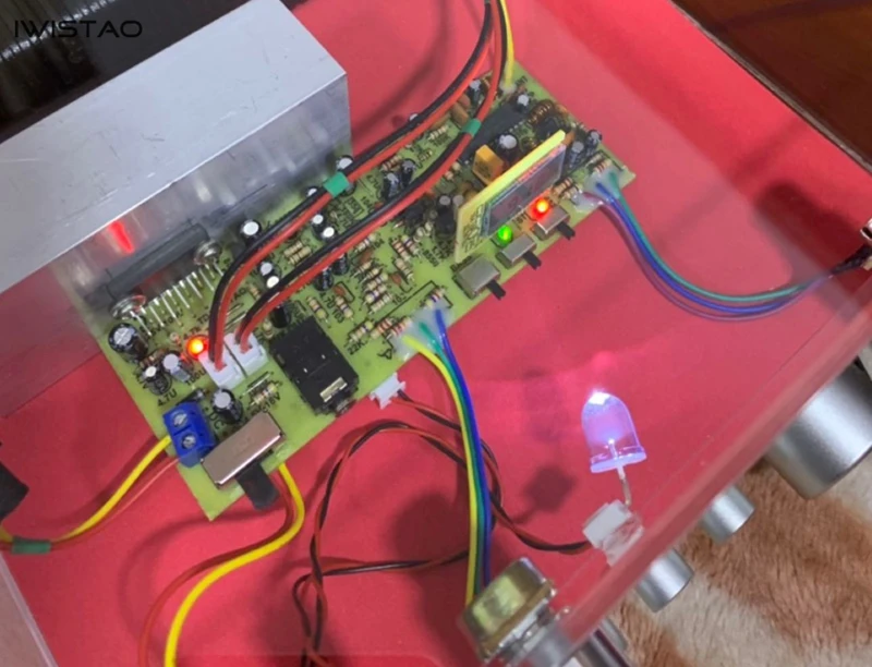IWISTAO 2X8W FM радио готовая плата дисплей TA8122AN усилитель мощности TDA7057AQ рабочее напряжение DC 4,5 V-18 V