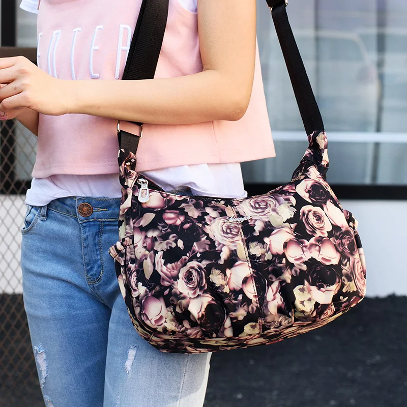 Сумка мессенджер женская с цветочным принтом нейлоновая Водонепроницаемая