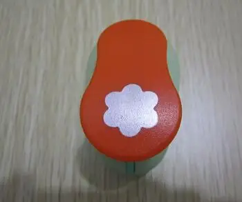 Фрезер из вспененного этилвинилацетата в форме цветов 1 2 5 см для рукоделия