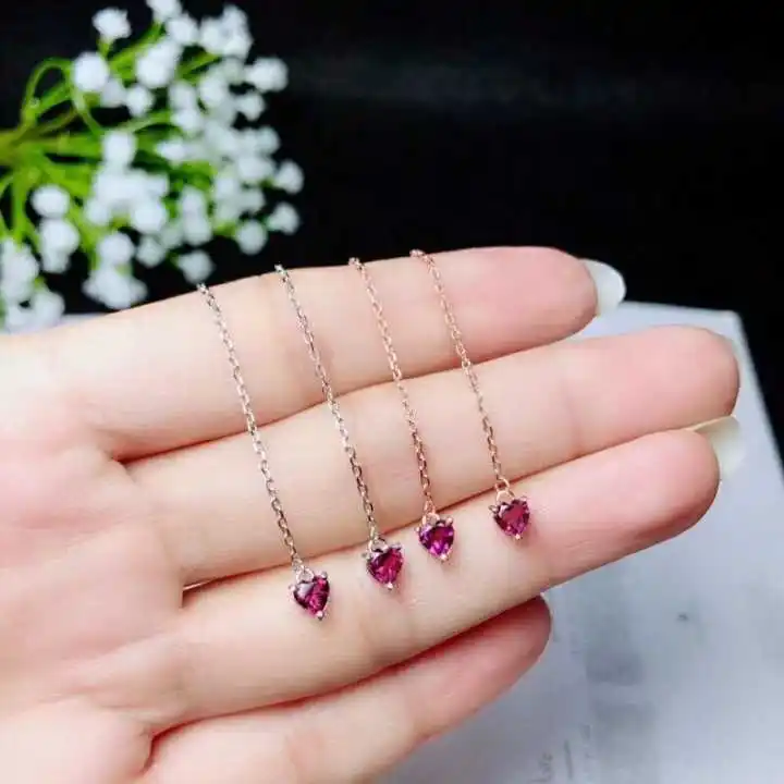 Женское украшение из серебра 925 пробы с натуральным красным