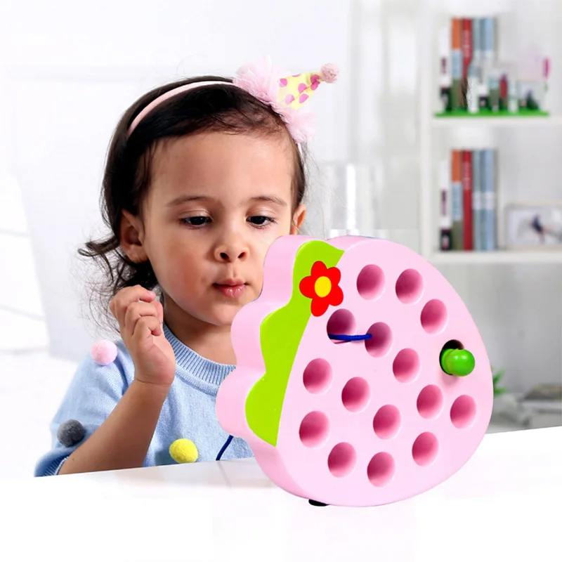 Детские развивающие игрушки забавные деревянные червь едят фрукты яблоко груша