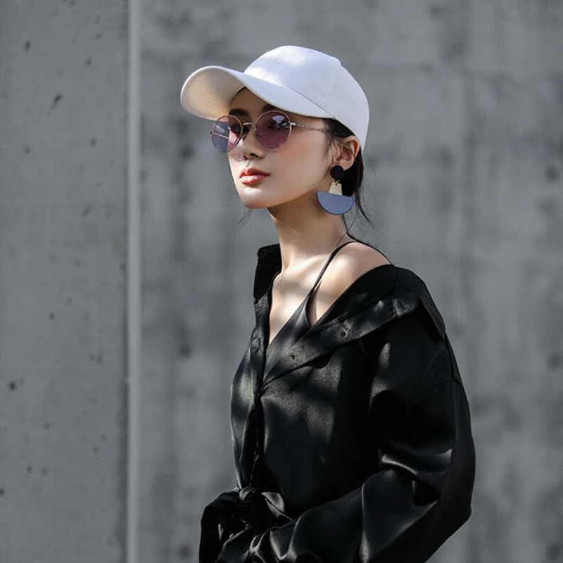 New Unisex Visor Hats Baseball Caps 11cm Women's Cotton Bone Snapback Hats Stylis Sun Hats Anti-UV Men White Caps Solid Color