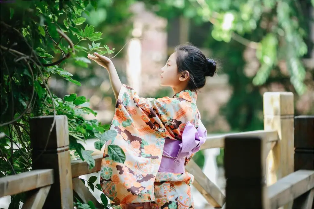 2019 new yellow japanese kimono child warrior traditional swordmen yukata kid stage performance clothing girls kimono robe