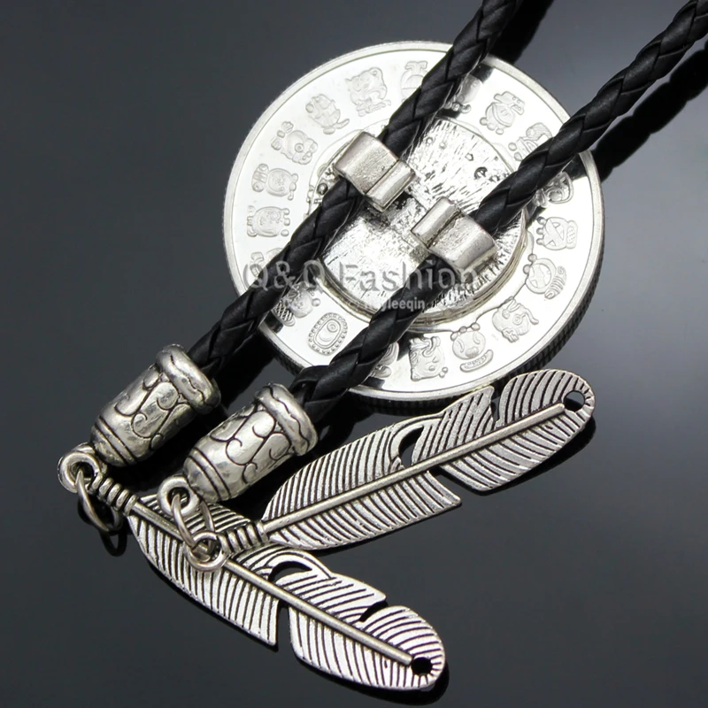 Галстук бабочка из кожи с календарем посеребренным покрытием|necklace a|western jewelrynecklace