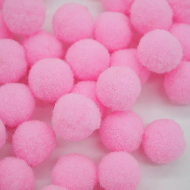 pink 100 шт помпон 15 20 мм Разноцветные мягкие шарики-Помпоны меховой плюшевый шар Сделай Сам ручной работы свадебные украшения для дома вечерние принадлежности - Цвет: pink