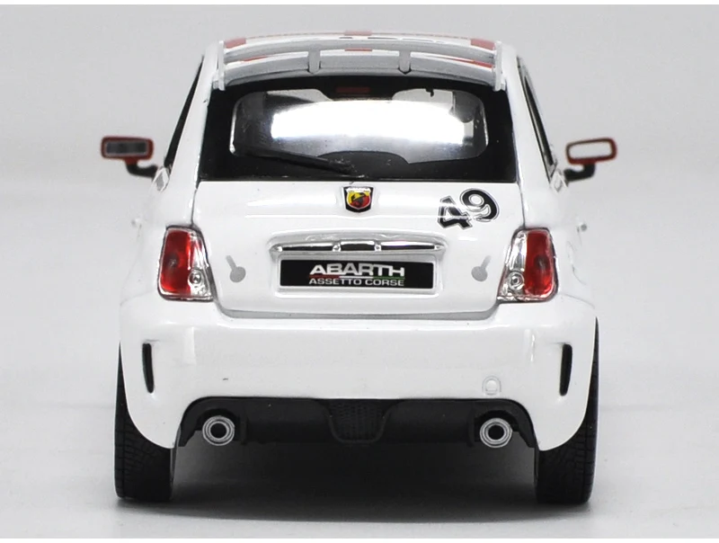 Оригинальная фабричная 1:24 FIAT 500 ABARTH 500 игрушечная машинка из сплава, игрушки для детей, литая модель автомобиля, подарок на день рождения