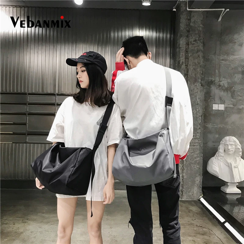 

Large Capacity Men Messenger Shoulder Bags Casual Solid Black Functional Chest Bags for Men Women Students Nylon Travel Bag