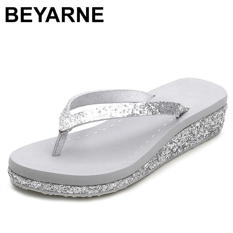BEYARNE2019 стразы Босоножки Пляжные шлепанцы Летняя обувь на танкетке со стразами