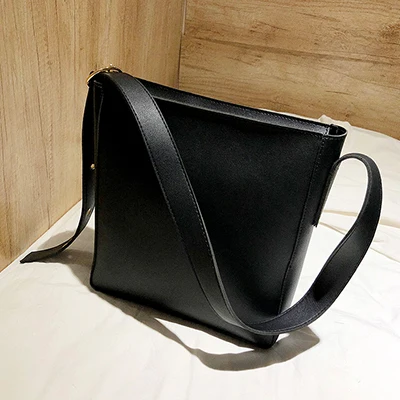 Black Модные композитные Сумки из искусственной кожи для женщин, повседневные однотонные сумки с большой вместительностью для женщин, простые винтажные сумки-мессенджеры, новинка - Цвет: Black