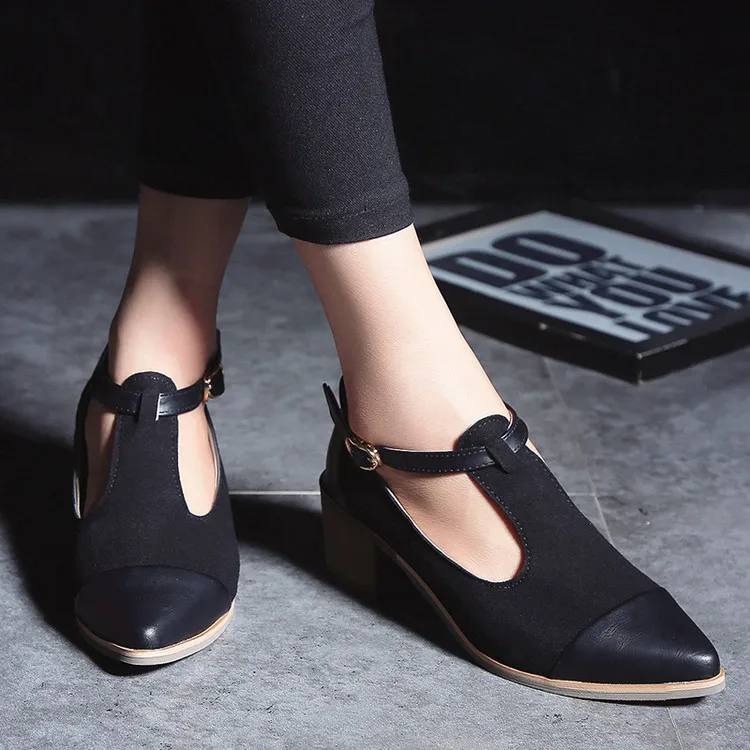 Офисные женские туфли-лодочки туфли с острым носком на среднем каблуке