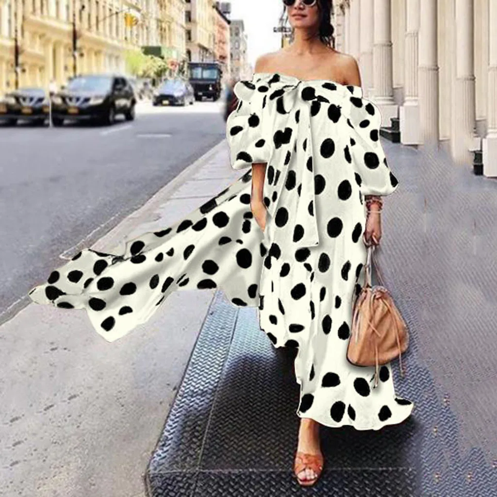 Женское кружевное платье с принтом в горошек длинное бантом и открытыми плечами