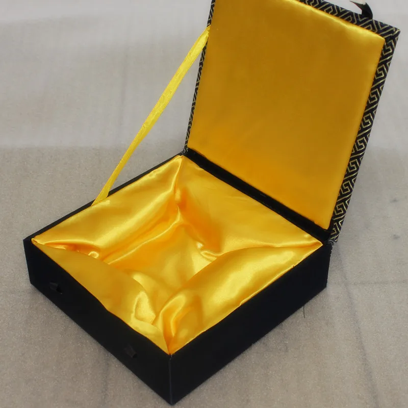 С самым лучшим натуральным утеплителем квадратный шелк парча коробка для