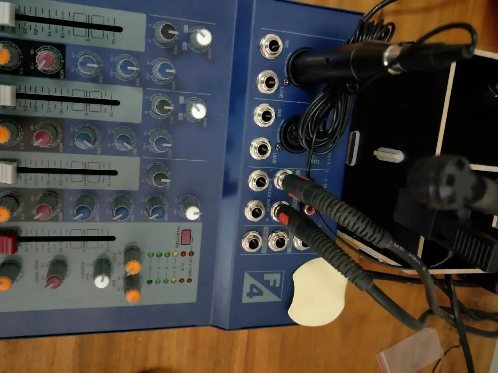 Музыкальный (аккордеон) инструмент микофон M-20 E2 3Pin разъем с фантомным адаптером