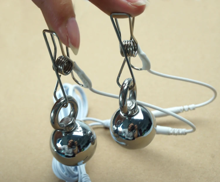 Электрический шок соски зажимы с 70 г металлическим шариком для женщин груди